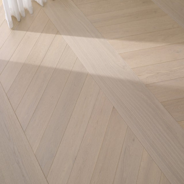 Hardwood Euro Oak Engineered Wood Chevron 25.2