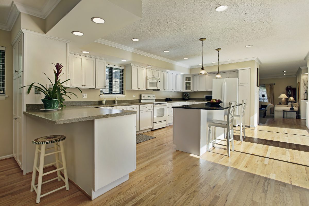 The Pros and Cons of Hardwood Flooring in Kitchens