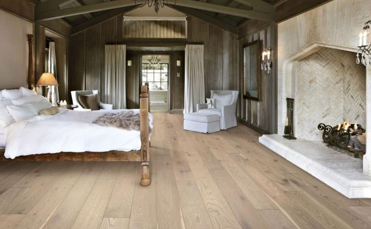 Which Oak Floor Is Right for You: Red or White?
