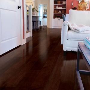 ENGINEERED HARDWOOD VS. LUXURY SPC VINYL: WHICH IS RIGHT FOR YOU?