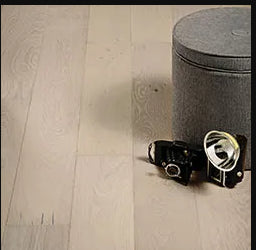 Hardwood Pearl Oak Hallmark Ventura 7-1/2″