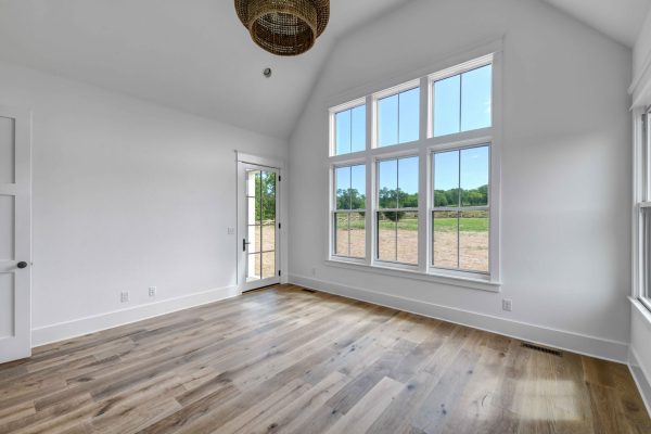 Hardwood Astoria 9/16″ x 7-1/2″ The Rivervail Collection