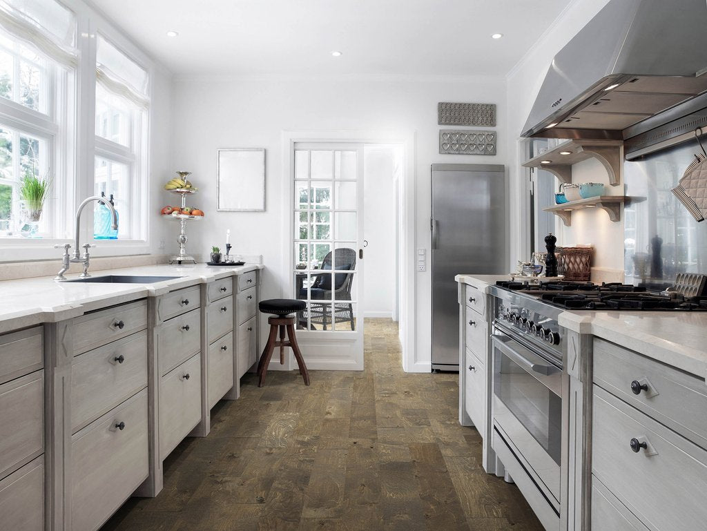 Hardwood Hitching Post POBI96HP Pioneer