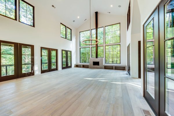 Hardwood Windsor 9/16″ x 8-1/2″ The Sonoma Collection