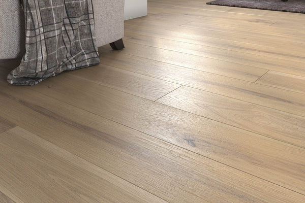 Hardwood Chesterton  1/2″ x 7-1/2″ The Cambridge Collection